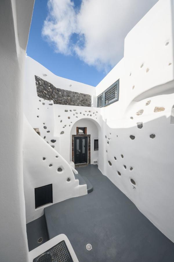 The Luna Caverns Fira  Exteriör bild